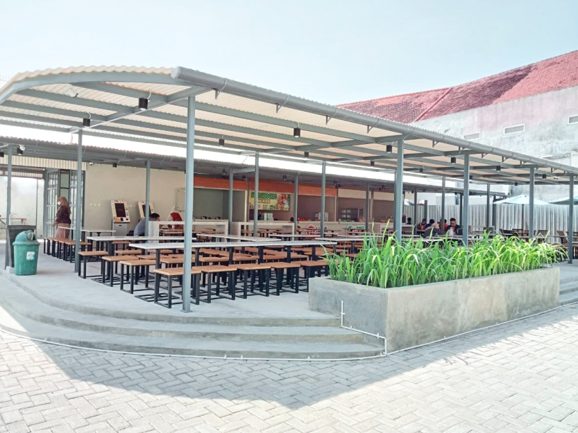 Adipadma Foodcourt dan Bhakteen